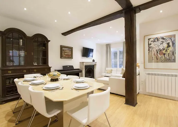 The Collection | Gallery Apartment *