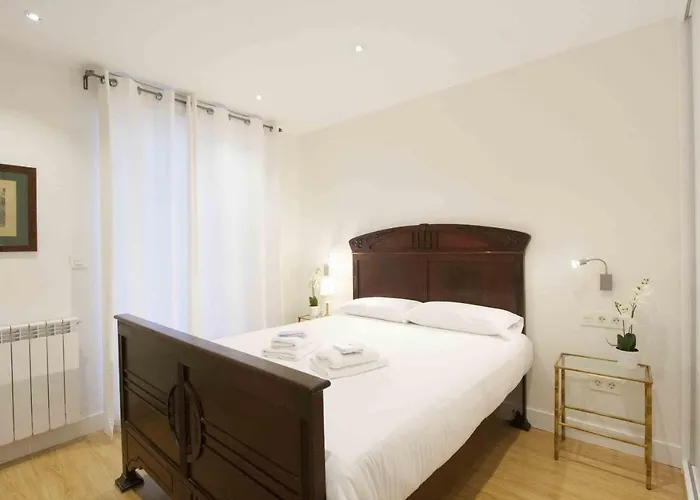 The Collection | Gallery Apartment San Sebastian